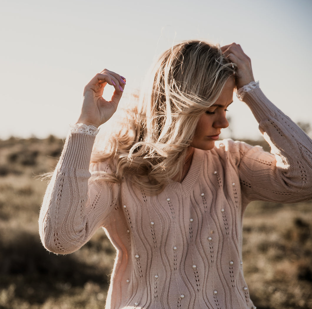 Pearl and lace detailed knit