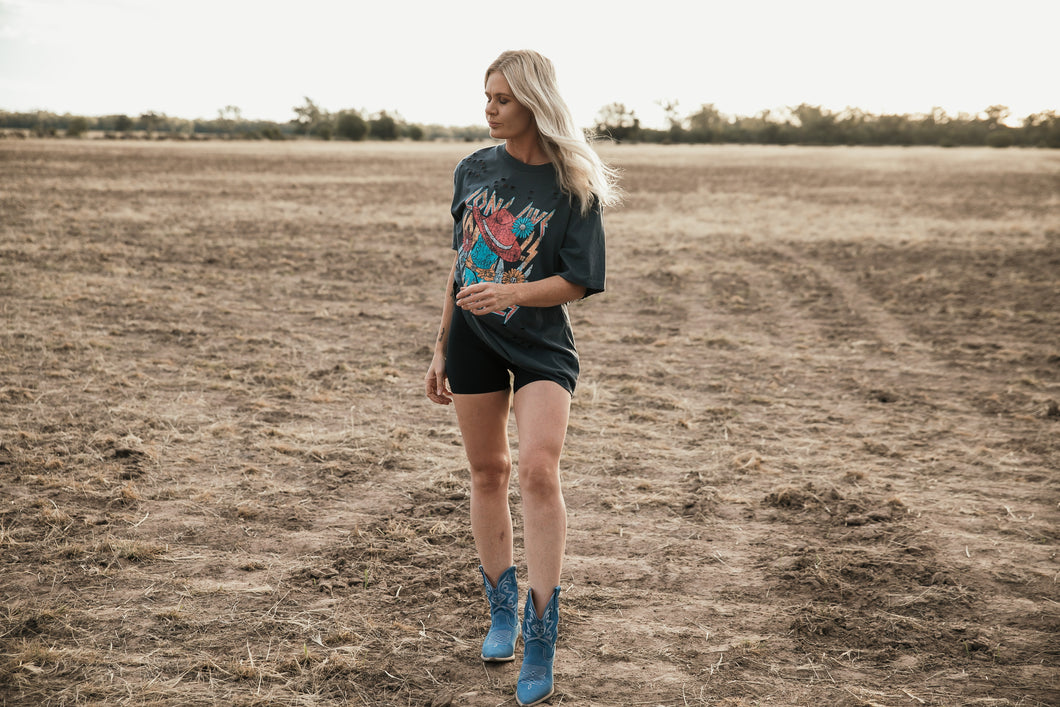 Ripped graphic tee