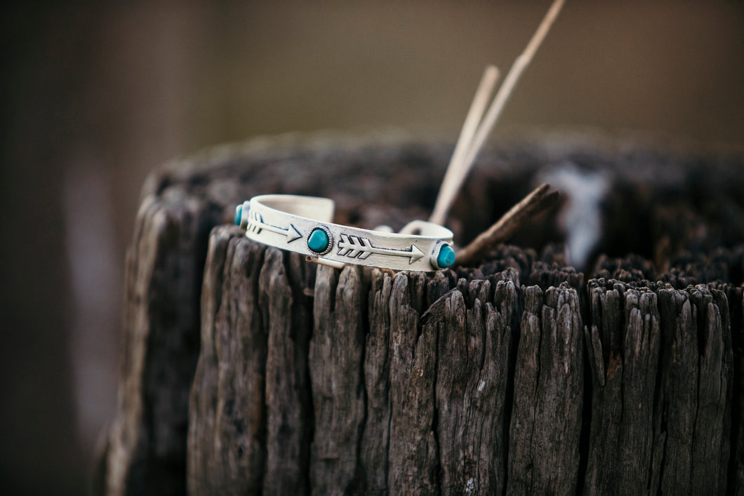 arrowhead turquoise 'C' cuff