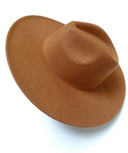 Load image into Gallery viewer, Vintage fedora hat
